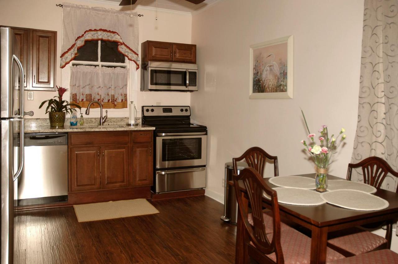 Historic Luxury Two Bedroom Apartment St. Augustine Kültér fotó